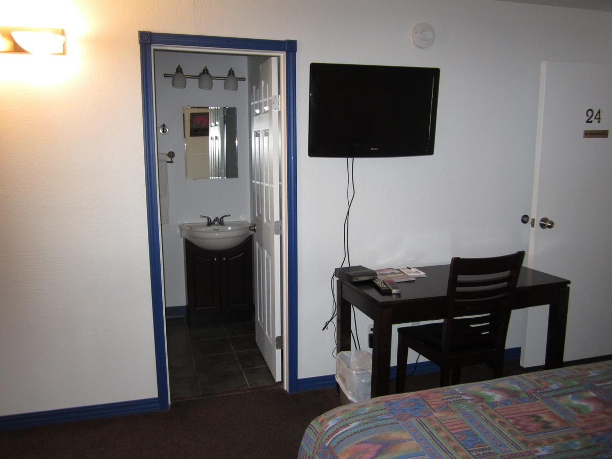 Nisutlin Trading Post Motel Teslin 客房 照片