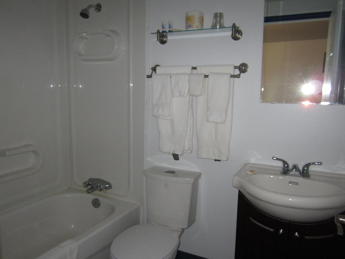 Nisutlin Trading Post Motel Teslin 客房 照片